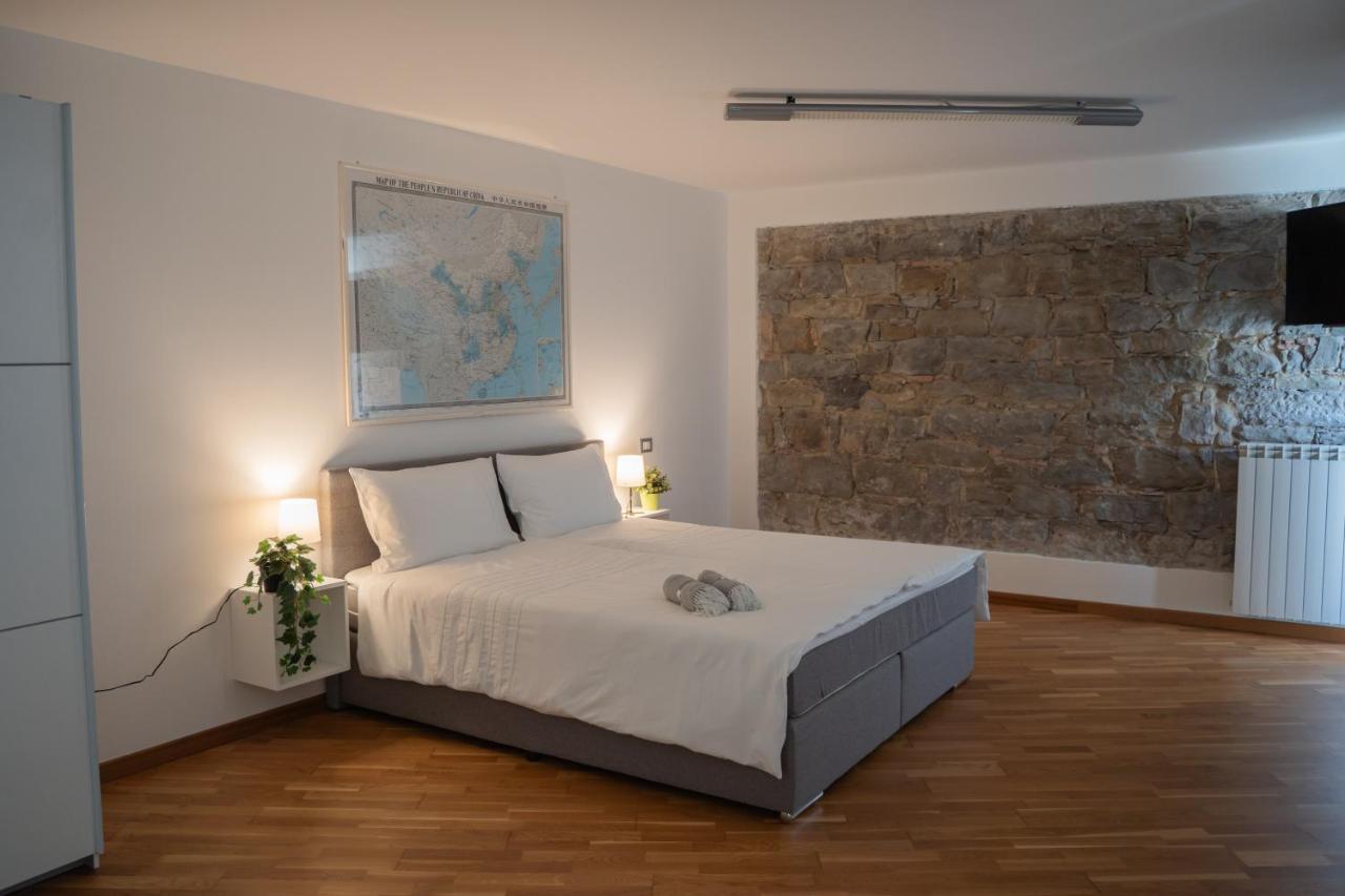 9B The Appartments Trieste Esterno foto